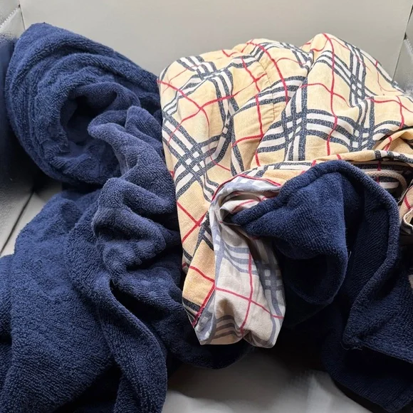 Burberry Navy Towel with Drawstring Bag Attached - Picture 2 of 8